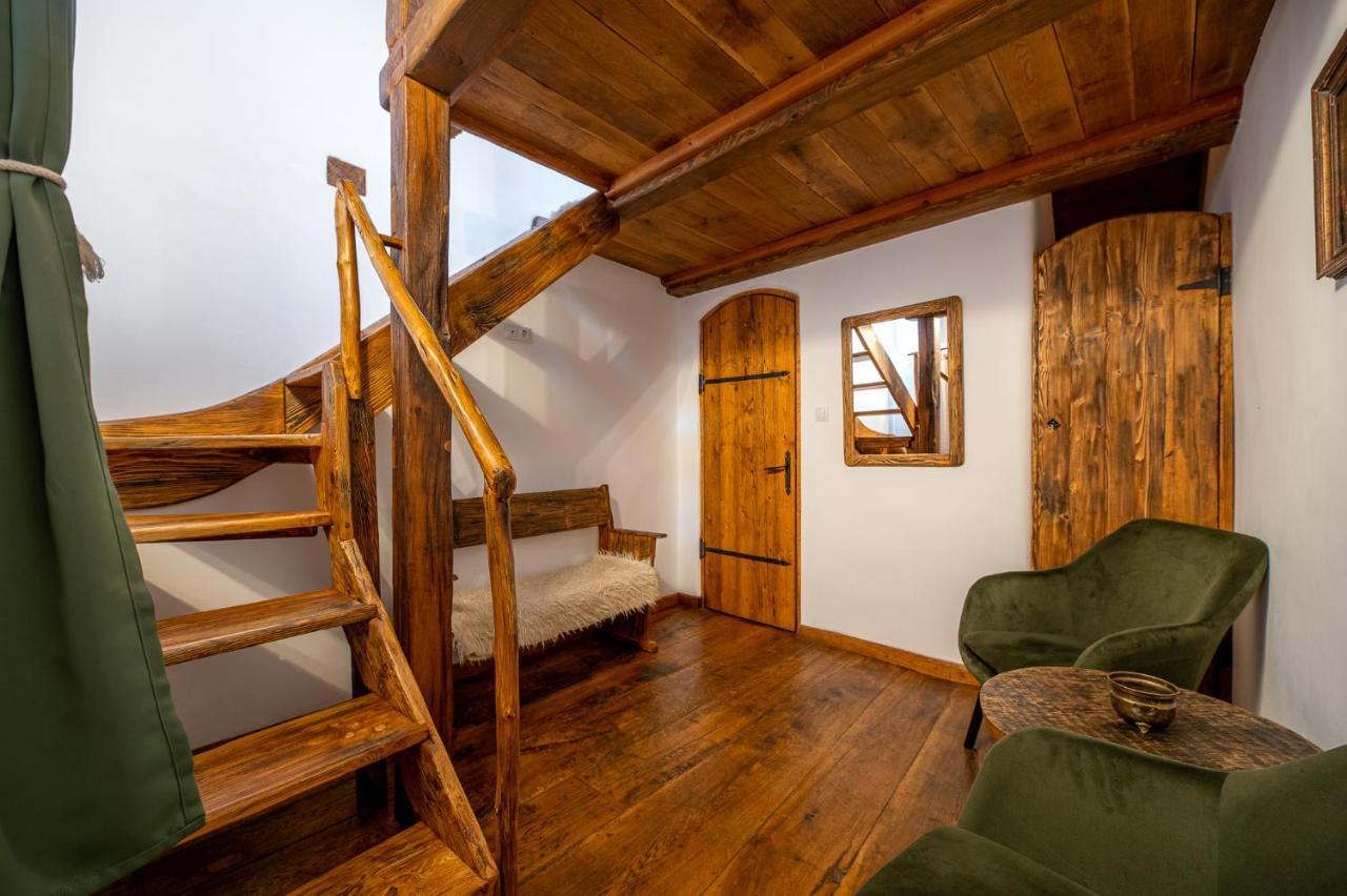 Boutique Hotel Von Graf 시기쇼아라 외부 사진